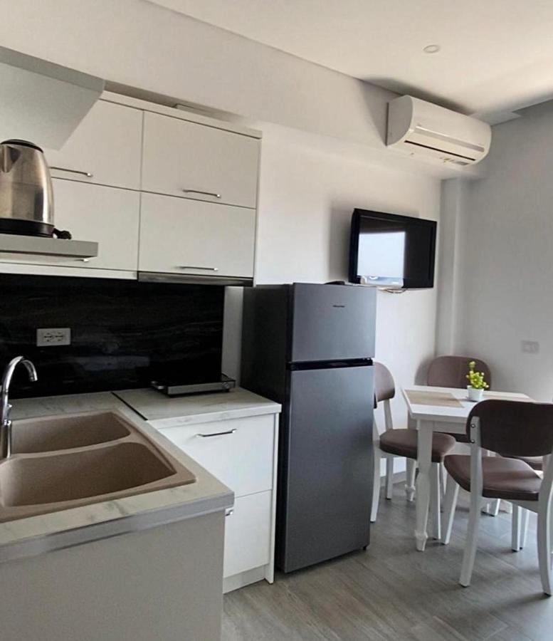 Edina By Hp Hotel Sarandë 외부 사진
