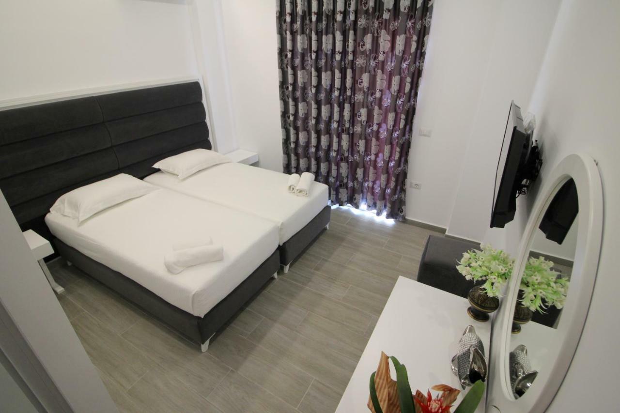 Edina By Hp Hotel Sarandë 외부 사진
