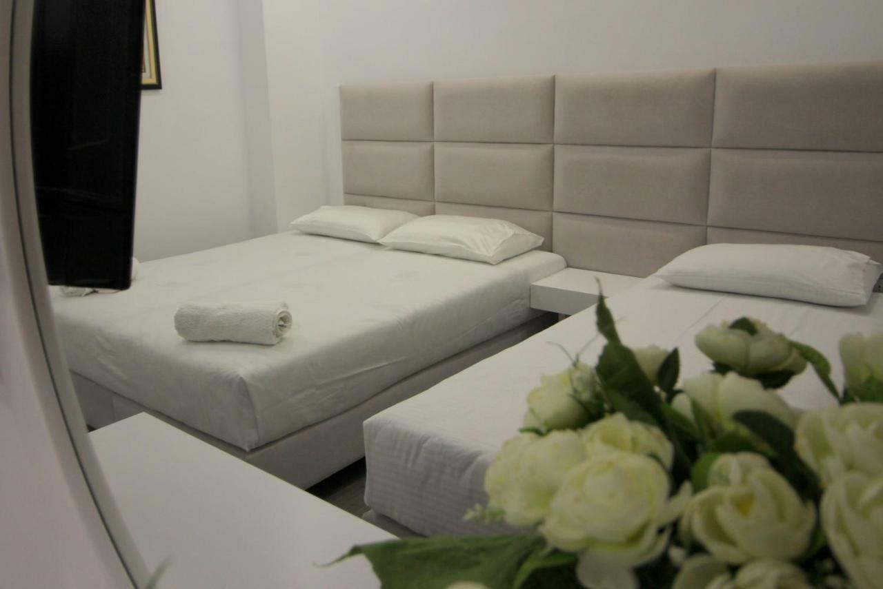 Edina By Hp Hotel Sarandë 외부 사진