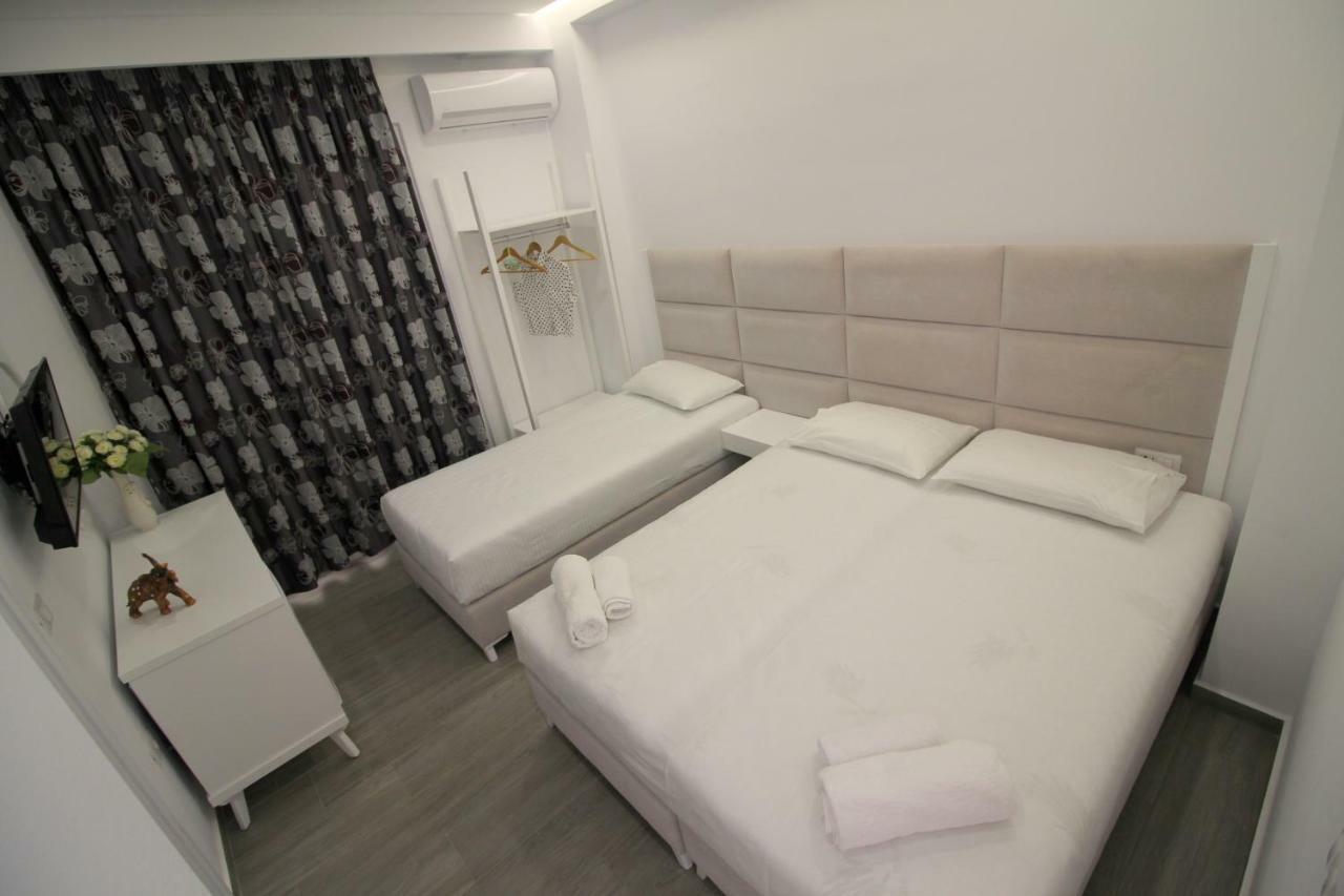 Edina By Hp Hotel Sarandë 외부 사진