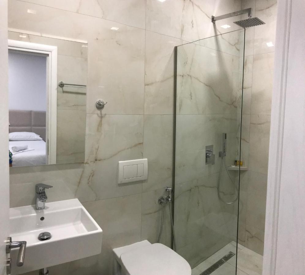 Edina By Hp Hotel Sarandë 외부 사진
