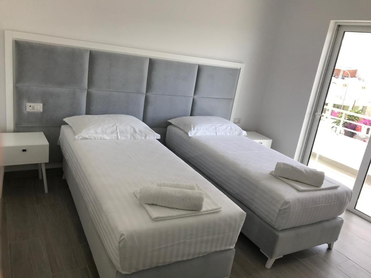 Edina By Hp Hotel Sarandë 외부 사진